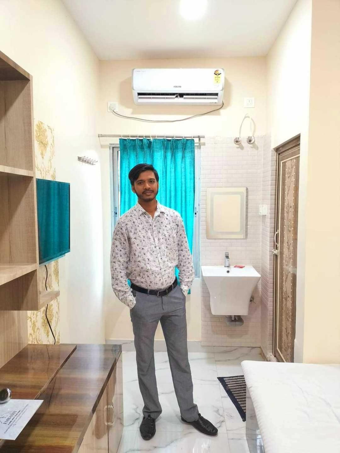 Hotel O Embassy Koch Bihar Bagian luar foto